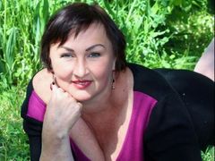 LanaVargas - female with brown hair webcam at LiveJasmin