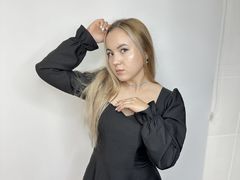 LaniMariano from LiveJasmin