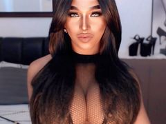 GloriousLatina - shemale with black hair webcam at LiveJasmin