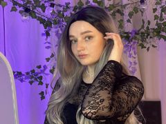 LaraGlitch from LiveJasmin