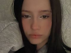 LaraKendly - female with black hair webcam at LiveJasmin