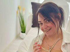 LaraLuise from LiveJasmin