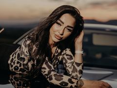 LaraMac - female with black hair webcam at LiveJasmin