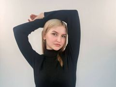 LasandraVanlier - blond female with  big tits webcam at LiveJasmin