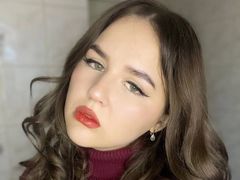 LauraBells from LiveJasmin