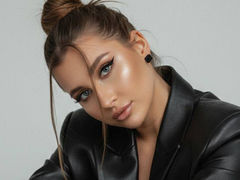 LauraDeans from LiveJasmin