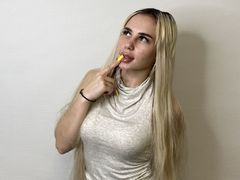 LaureMorsberger from LiveJasmin