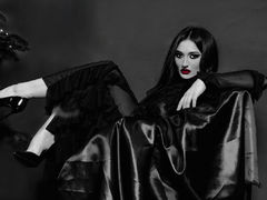 LaurenQuinn - female with black hair and  big tits webcam at LiveJasmin
