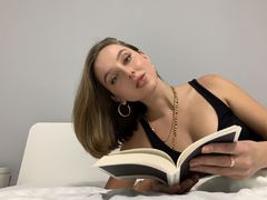 LaurenRossa - female with brown hair webcam at LiveJasmin