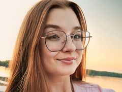 LauretteAlcaide from LiveJasmin