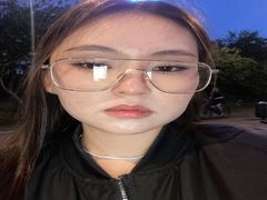 LauriMoradel - female with black hair webcam at LiveJasmin
