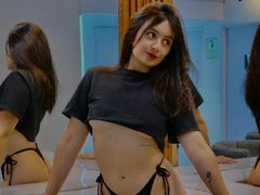 LauyMaury from LiveJasmin