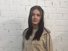 LavernEmery - female with brown hair and  big tits webcam at LiveJasmin