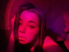 LayteDark from LiveJasmin