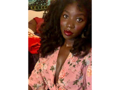 lanaluxxe from LiveJasmin