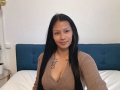 LeaNisana from LiveJasmin