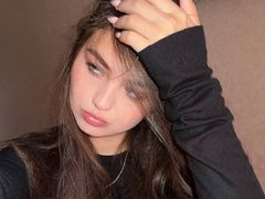 LeannaPomo from LiveJasmin