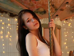 LeeColton - female with red hair and  big tits webcam at LiveJasmin