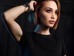 MelissaDanger - female with brown hair webcam at LiveJasmin