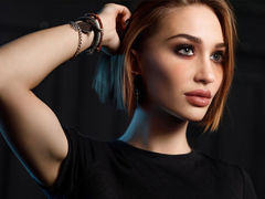 MelissaDanger - female with brown hair webcam at LiveJasmin