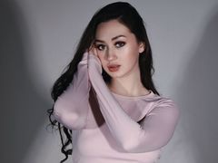 LeilaYildiz - female with brown hair webcam at LiveJasmin