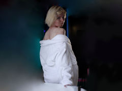 LenaPaulles - female with black hair webcam at LiveJasmin