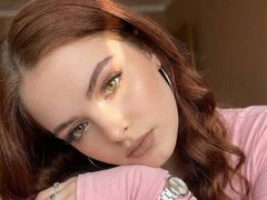 LeoKluge - female with red hair webcam at LiveJasmin