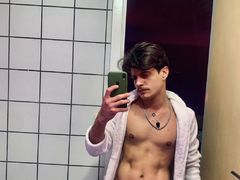 LeoMarks - male webcam at LiveJasmin