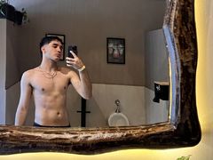 LeoPardos - male webcam at LiveJasmin
