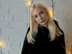 LeolaAddiego from LiveJasmin