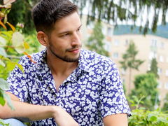 LeonVane - male webcam at LiveJasmin
