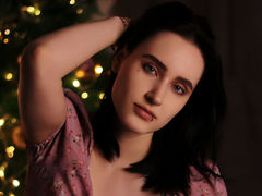 LeonaAnderson from LiveJasmin