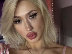 LeraGoolden - female with brown hair and  small tits webcam at LiveJasmin