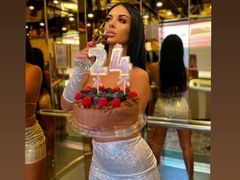 LesleyMay - female with black hair and  big tits webcam at LiveJasmin