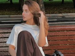LeslieDorian from LiveJasmin