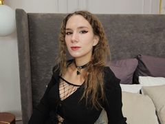 LeslieMines - female with red hair webcam at LiveJasmin