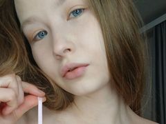 LeslyShay from LiveJasmin