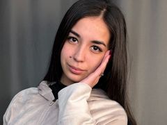 LettyKaminska - female with brown hair webcam at LiveJasmin