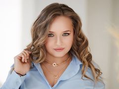 LexaRay - female with brown hair webcam at LiveJasmin