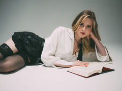 LexiReadway - blond female webcam at LiveJasmin