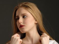 LexiReadway - blond female webcam at LiveJasmin