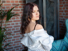 LiKiss - female with red hair webcam at LiveJasmin