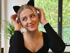 LiaCindy from LiveJasmin
