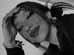 LiaThom from LiveJasmin