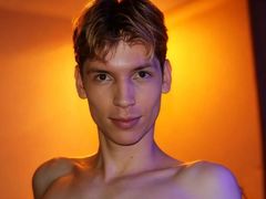LianPink - male webcam at LiveJasmin
