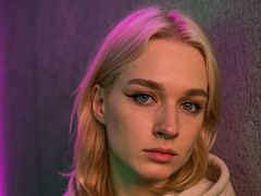 LieneOzola from LiveJasmin