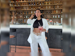 LiindaSanchez - female with black hair and  big tits webcam at LiveJasmin