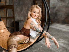 LilFleur - female with red hair webcam at LiveJasmin