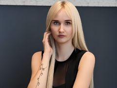 LiliMew - blond female webcam at LiveJasmin