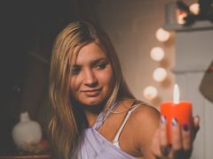 LiliPeach - female with brown hair and  big tits webcam at LiveJasmin